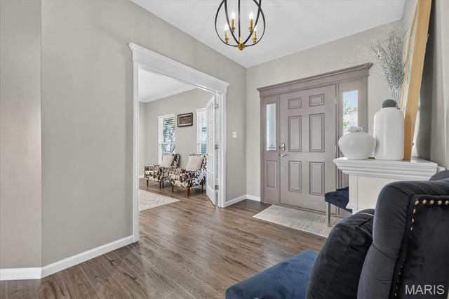 2385 Chemin Avenue, St Charles, MO 63301