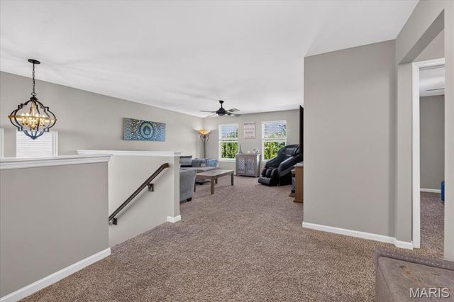 2385 Chemin Avenue, St Charles, MO 63301