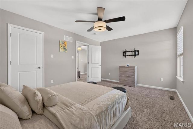2385 Chemin Avenue, St Charles, MO 63301