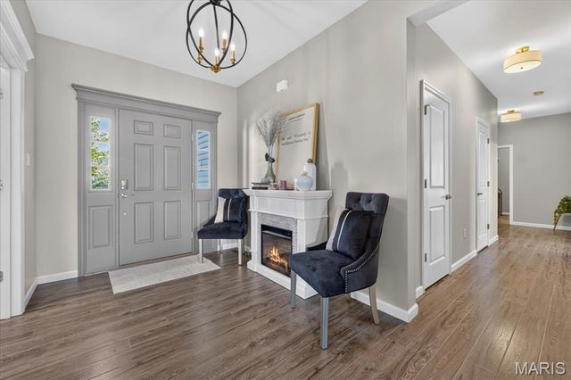 2385 Chemin Avenue, St Charles, MO 63301