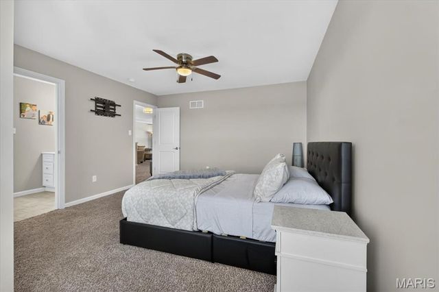 2385 Chemin Avenue, St Charles, MO 63301