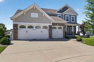 2385 Chemin Avenue, St Charles, MO 63301
