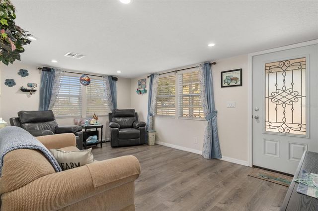 20406 PEACHTREE LANE, Dade City, FL 33523