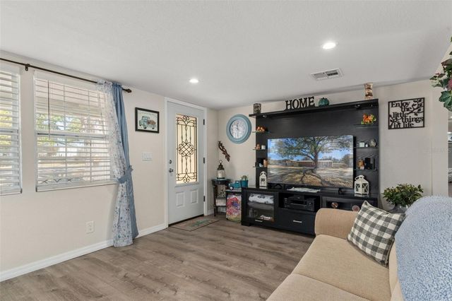 20406 PEACHTREE LANE, Dade City, FL 33523