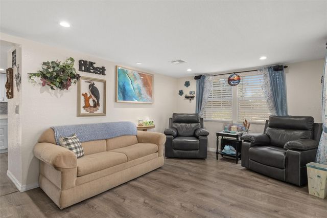 20406 PEACHTREE LANE, Dade City, FL 33523