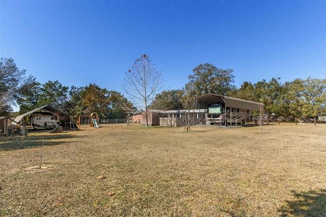 20406 PEACHTREE LANE, Dade City, FL 33523