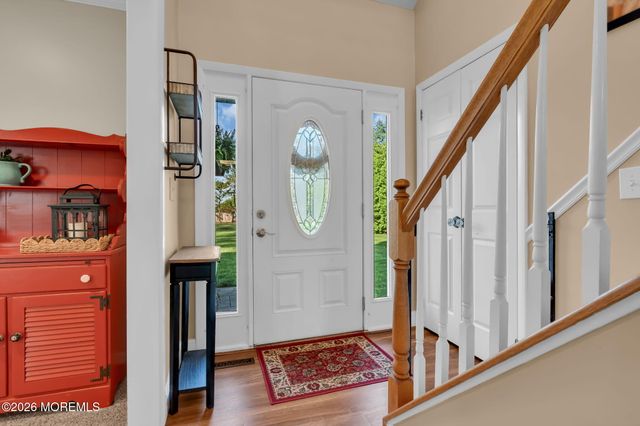 65 Serpentine Drive, Bayville, NJ 08721