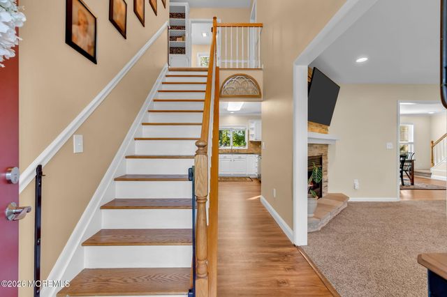 65 Serpentine Drive, Bayville, NJ 08721