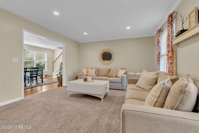 65 Serpentine Drive, Bayville, NJ 08721