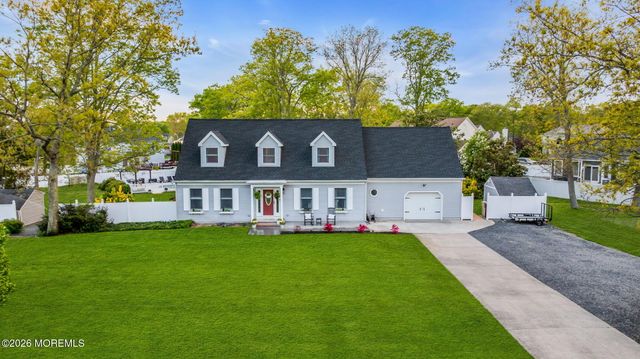 65 Serpentine Drive, Bayville, NJ 08721