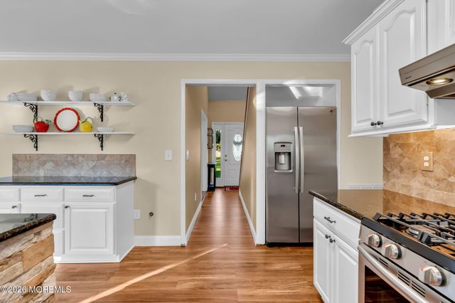 65 Serpentine Drive, Bayville, NJ 08721