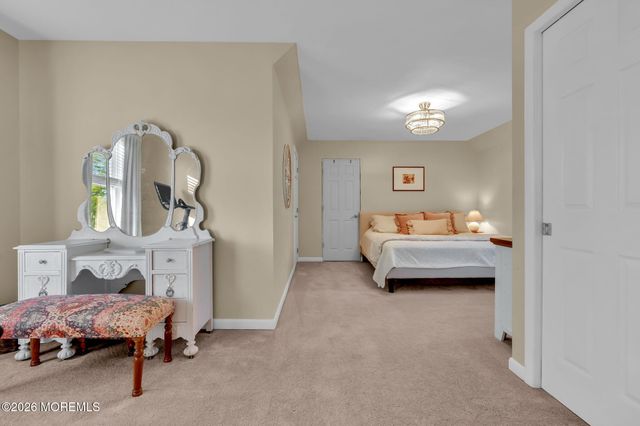 65 Serpentine Drive, Bayville, NJ 08721