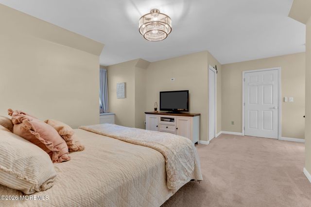 65 Serpentine Drive, Bayville, NJ 08721