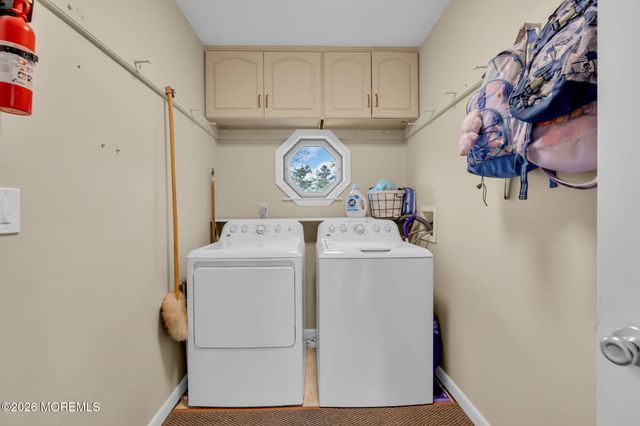 65 Serpentine Drive, Bayville, NJ 08721