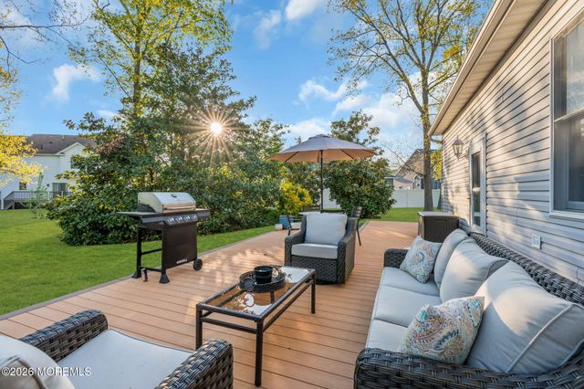 65 Serpentine Drive, Bayville, NJ 08721