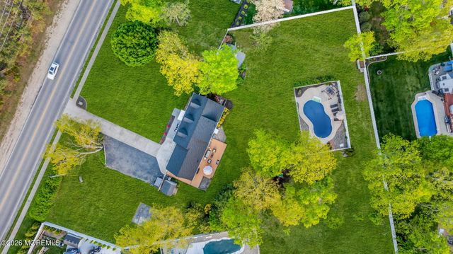 65 Serpentine Drive, Bayville, NJ 08721