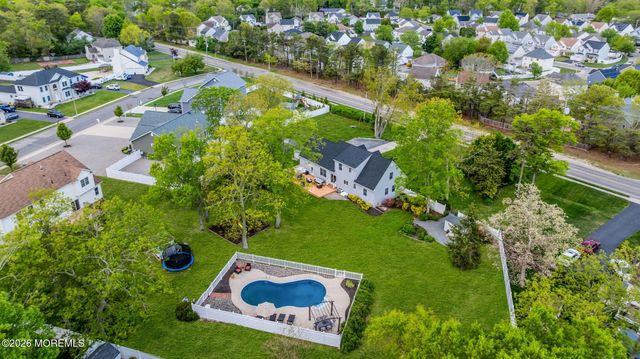 65 Serpentine Drive, Bayville, NJ 08721
