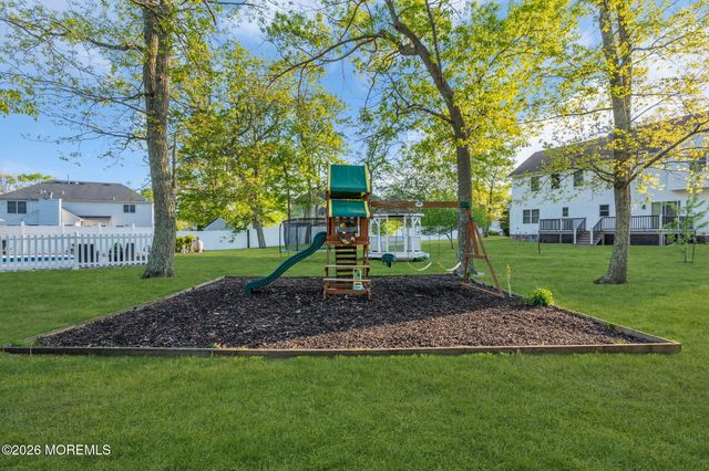 65 Serpentine Drive, Bayville, NJ 08721
