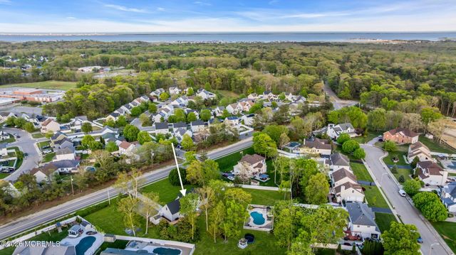 65 Serpentine Drive, Bayville, NJ 08721