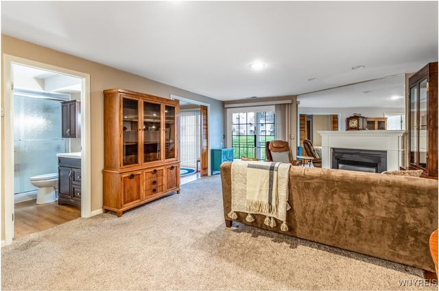 1210 Youngs Rd D, Amherst, NY 14221