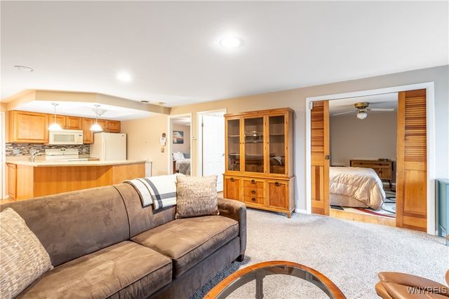 1210 Youngs Rd D, Amherst, NY 14221