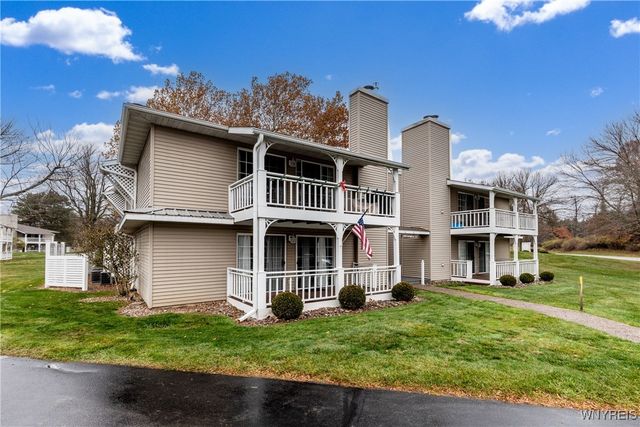 1210 Youngs Rd D, Amherst, NY 14221