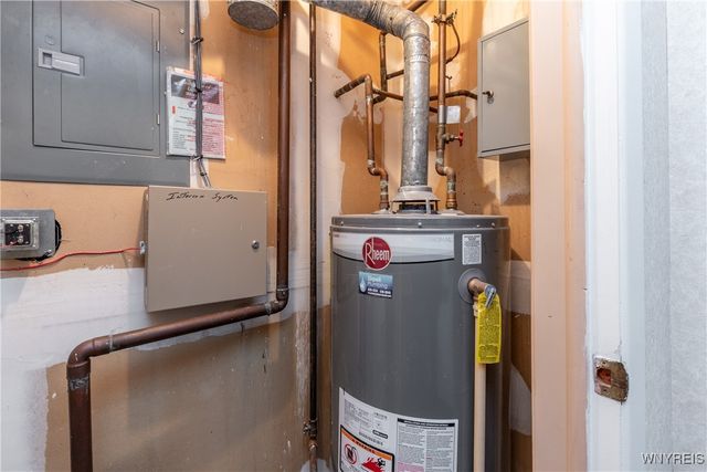 1210 Youngs Rd D, Amherst, NY 14221