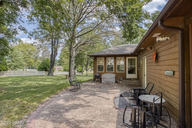 503 Hearthstone Drive, Joplin, MO 64801