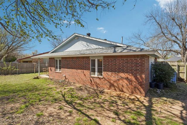 813 Ash Court, Norman, OK 73072