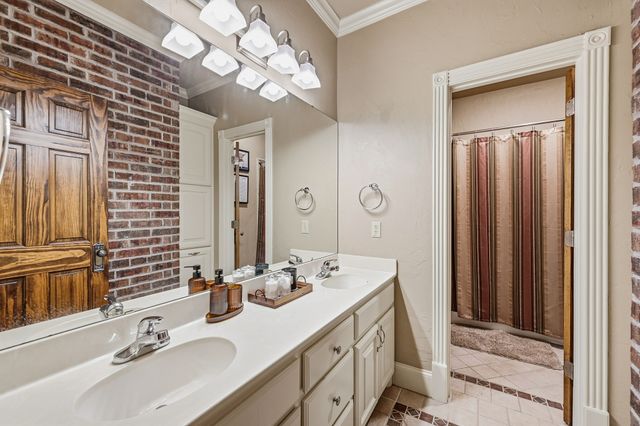 1026 S Fm 131, Denison, TX 75020