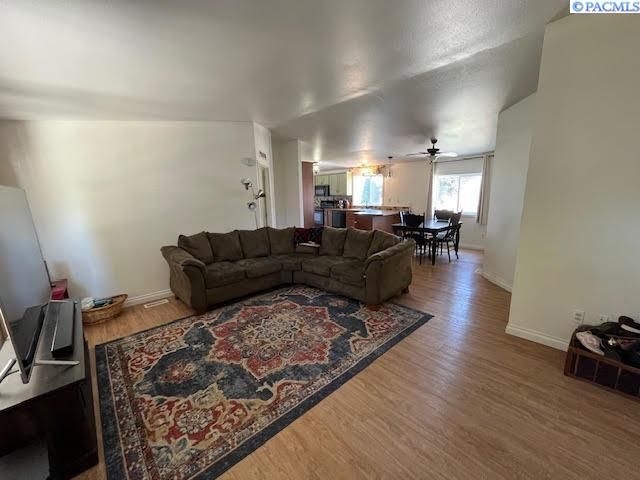 132 Windhaven Ln., Richland, WA 99352