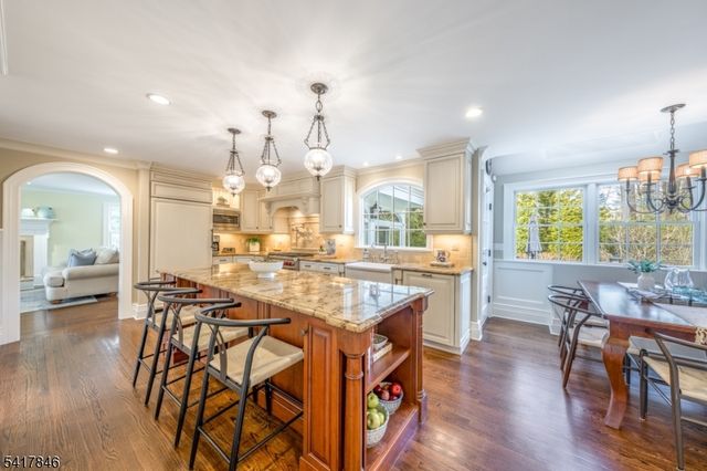 32 Westminster Rd, Chatham Twp., NJ 07928