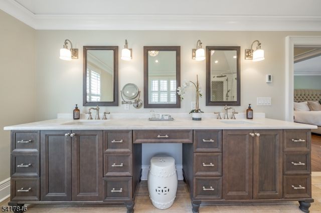 32 Westminster Rd, Chatham Twp., NJ 07928