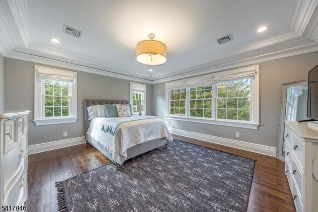 32 Westminster Rd, Chatham Twp., NJ 07928