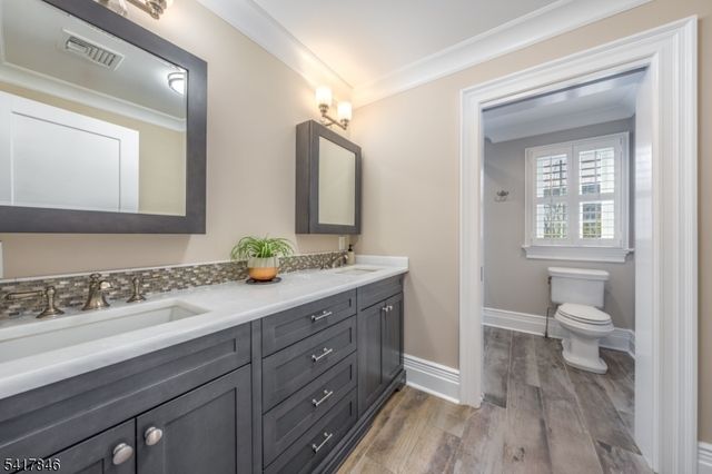 32 Westminster Rd, Chatham Twp., NJ 07928