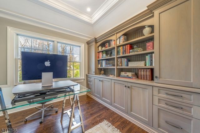 32 Westminster Rd, Chatham Twp., NJ 07928