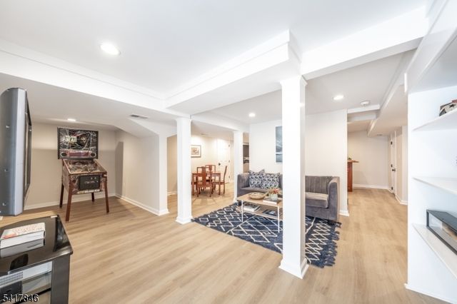 32 Westminster Rd, Chatham Twp., NJ 07928