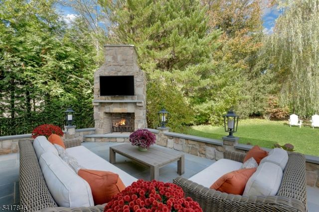 32 Westminster Rd, Chatham Twp., NJ 07928