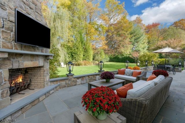 32 Westminster Rd, Chatham Twp., NJ 07928