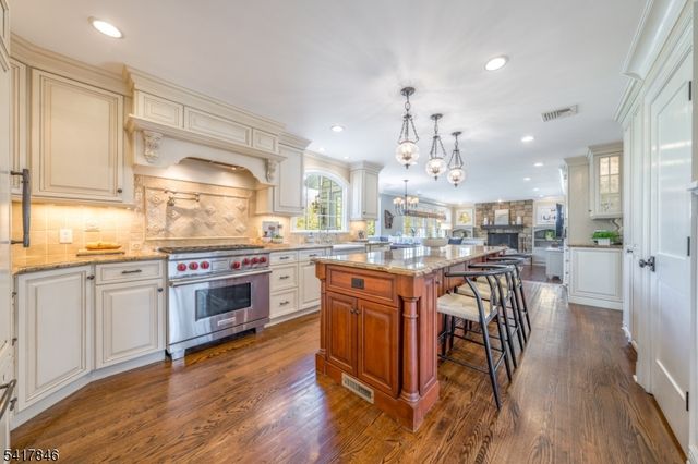 32 Westminster Rd, Chatham Twp., NJ 07928