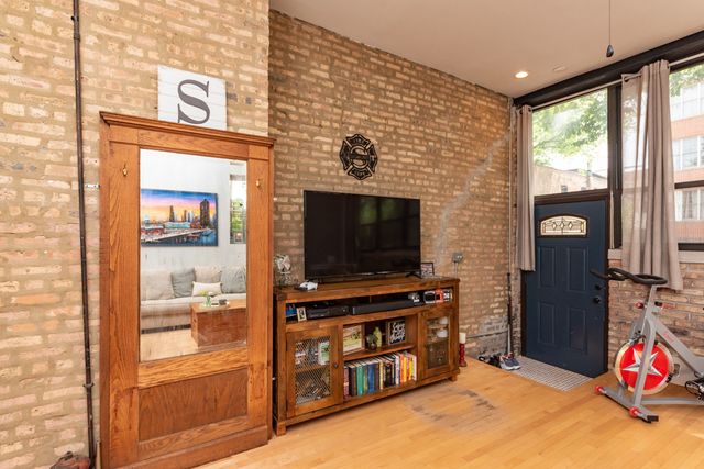 1350 N wolcott Avenue 1S, Chicago, IL 60622