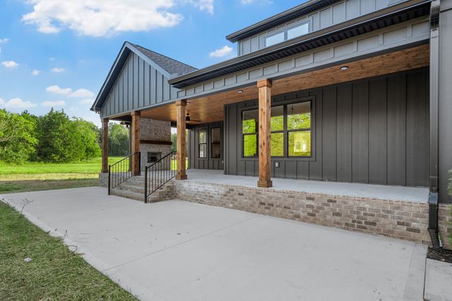 2418 River Rd, Murfreesboro, TN 37129