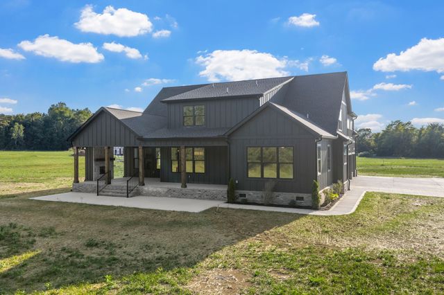 2418 River Rd, Murfreesboro, TN 37129