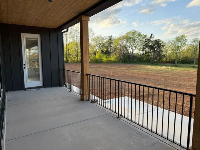 2418 River Rd, Murfreesboro, TN 37129