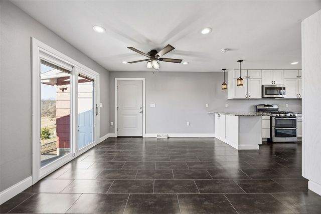 3578 Midway Road, Toddville, IA 52341