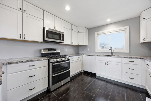 3578 Midway Road, Toddville, IA 52341