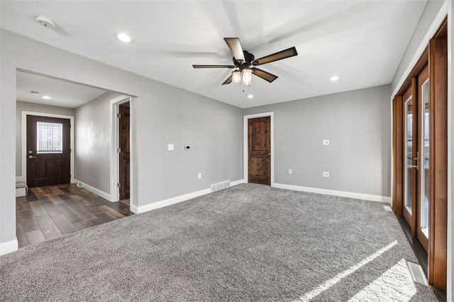 3578 Midway Road, Toddville, IA 52341