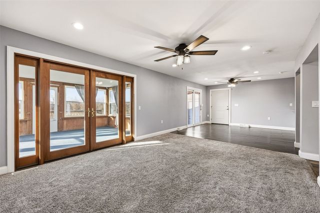 3578 Midway Road, Toddville, IA 52341