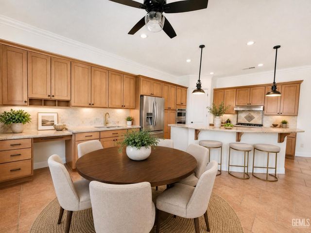 12011 Kimelford Drive, Bakersfield, CA 93312
