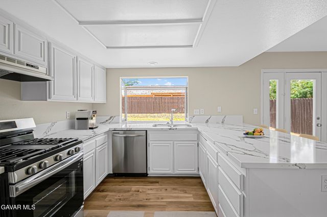 741 Desert Calico Drive, Lancaster, CA 93534